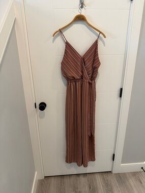 Sienna Sky Rust-Striped V-Neck Maxi Dress size large